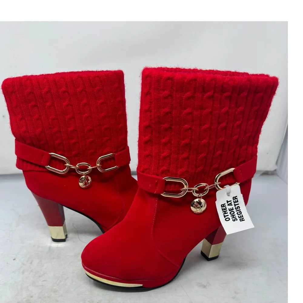 🔥Vero Cuoio🚨💛❤️Faux Suede Cable Knit Cuff Ankle Boots Gold Chain Heart Charm‎